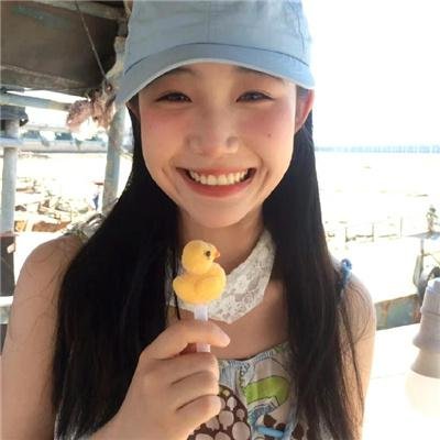 跳舞的红色公交